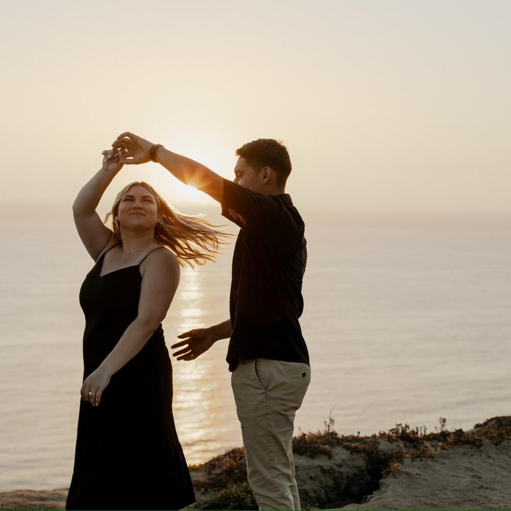 Carlos Perez and Megan Gilman's Wedding Website, image size:1000x1000