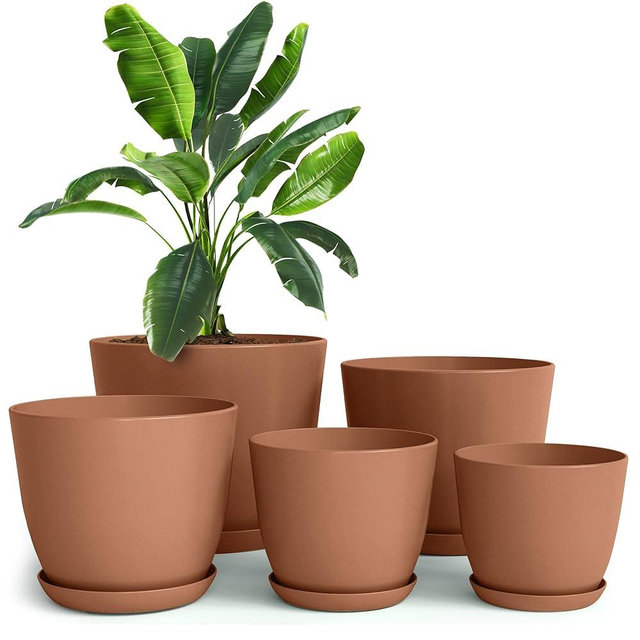 Utopia Home - Plant Pots with Drainage - 7/6.6/6/5.3/4.8 Inches Home Decor Flower Pots for Indoor Planter - Pack of 5 Plastic Planters, Cactus, Succulents Pot - Terracotta