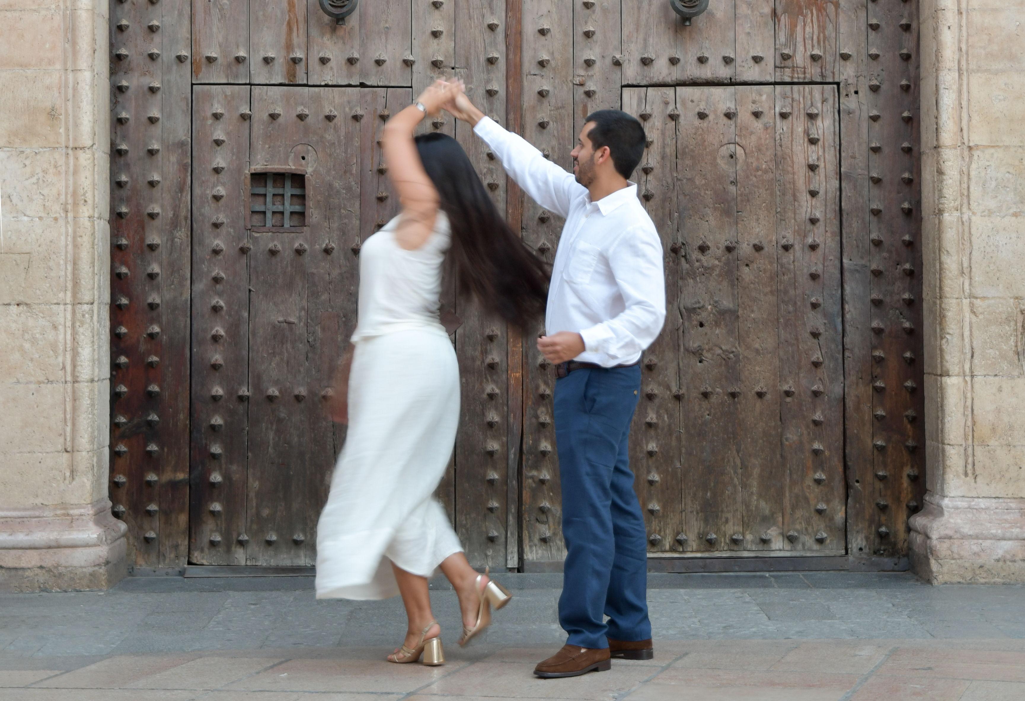 The Wedding Website of Maria de los Angeles Velasquez and Freddy Genatios