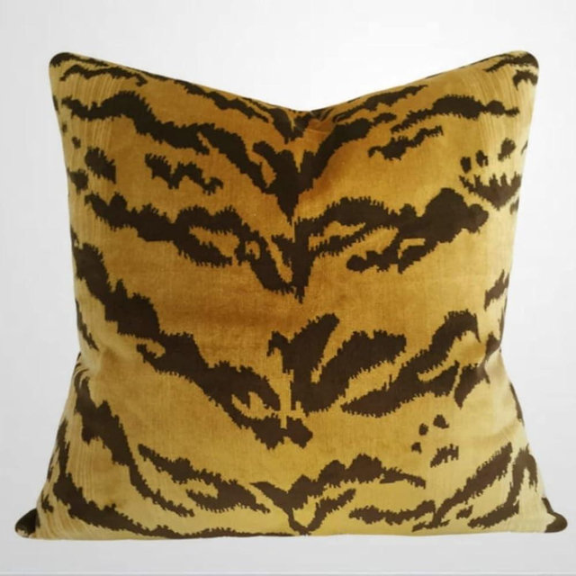 ArogGeld Tiger Pillow Velvet Chinoiserie Pillow Covers Animal Print Tiger Farmhouse Cushion Cover 24x24in Pillow Case Asian Eurosham Accent Toss Pillowcase Rustic Decor for Sofa Living Room Bedroom