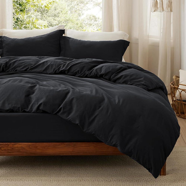 Bedsure Duvet Cover King Size with Fitted Sheet - 4 Pieces Prewashed Extra Soft Bedding Set, Includes 1 Duvet Cover 104x90 Inches with Zipper Closure, 2 Pillow Shams, 1 Fitted Sheet, Black