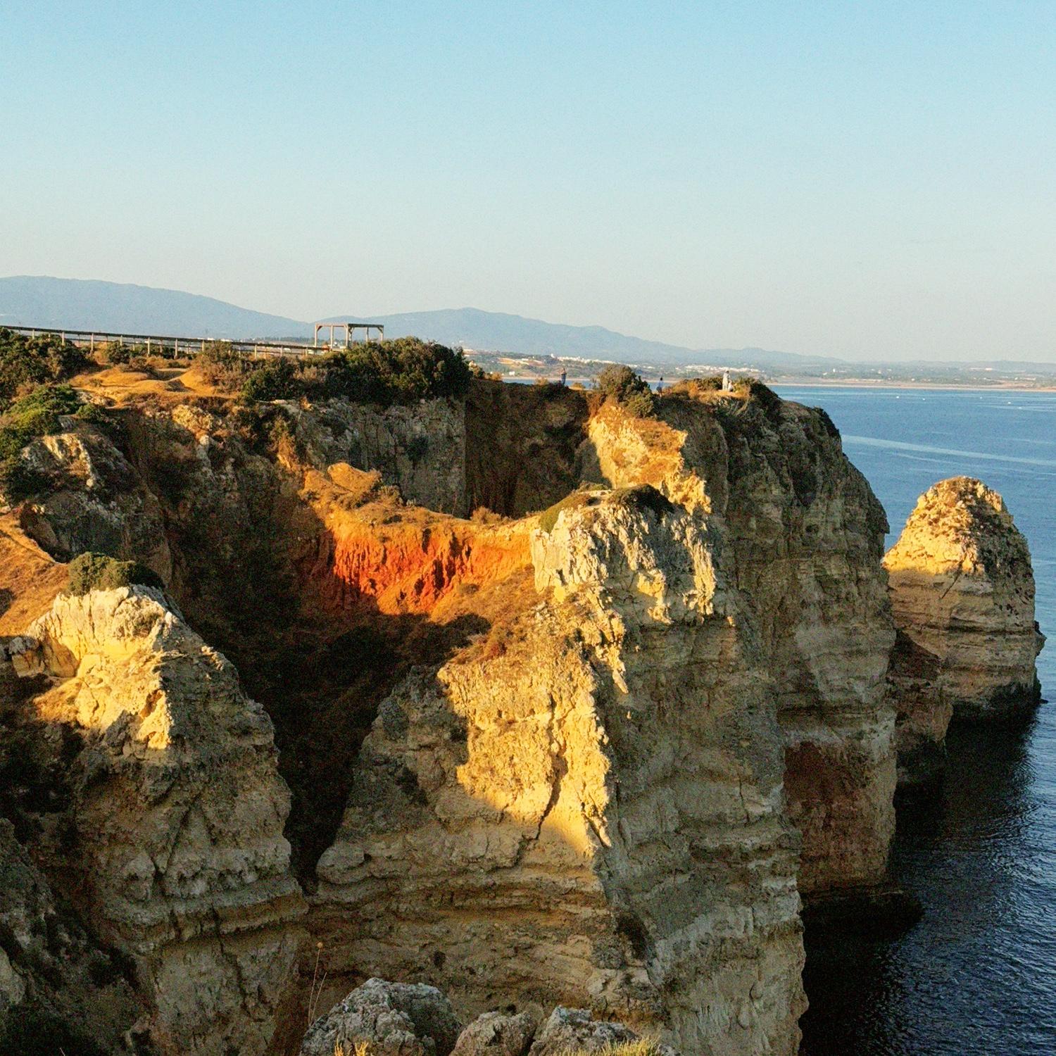 Ponta da Piedade – the dramatic cliffside and turquoise waters