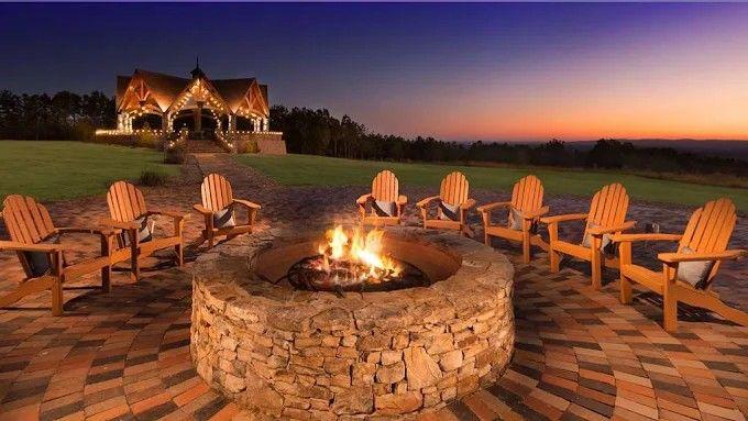 The Wedding Website of Sydney Parmer and Adam Love