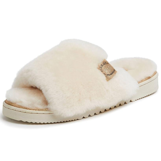Dearfoams Women's Fireside Cairns Shearling Easy On/Off Slide Sandal Slipper