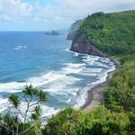 Pololū Valley Hike & Black Sand Beach