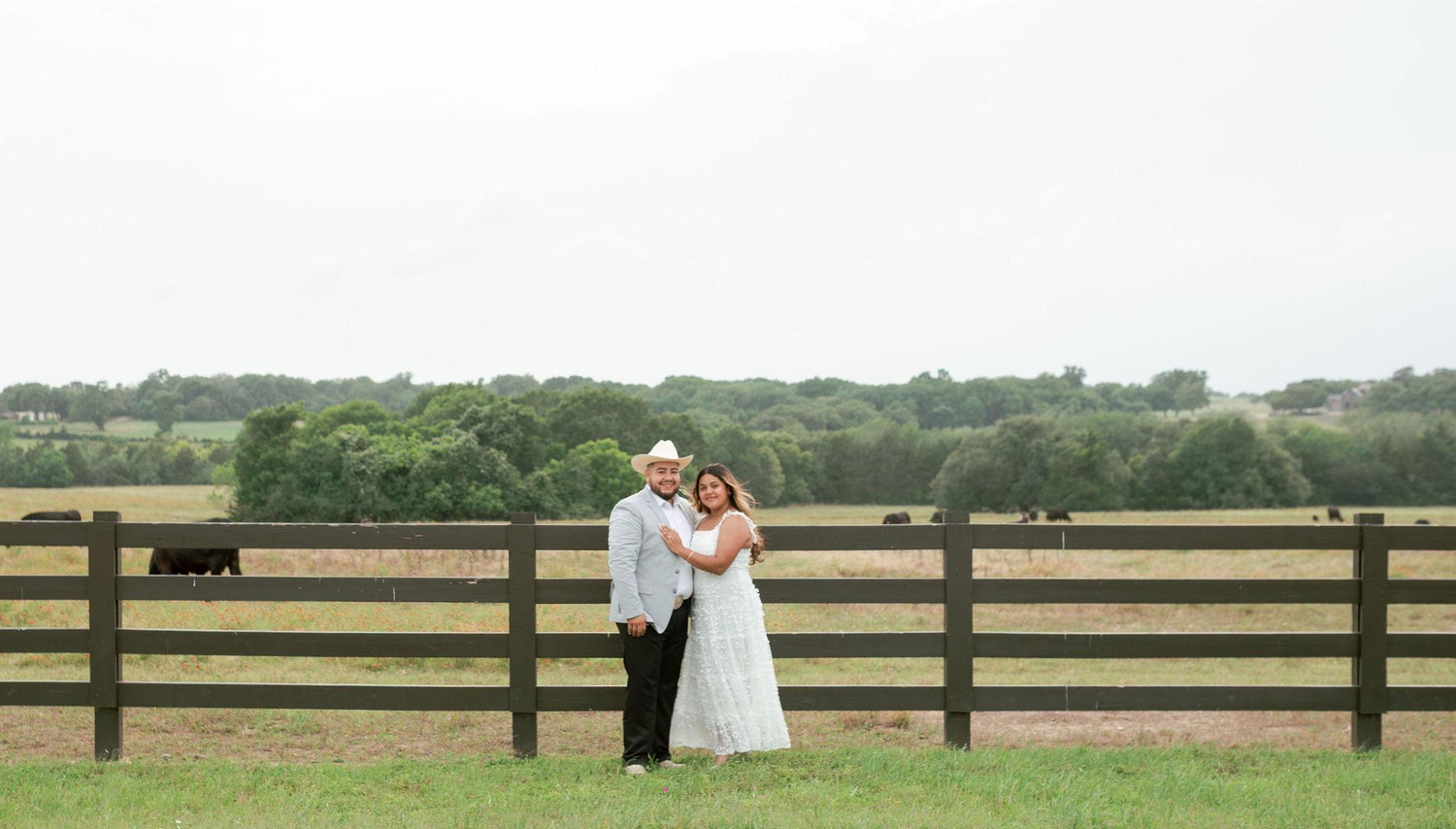 The Wedding Website of Estefany Canales and Israel Suarez