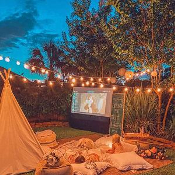 Projector Screen with Stand 60inch Portable Projector Screen 16:9 4K HD Outdoor Indoor Projector Screen with Carry Bag Foldable Wrinkle-Free Movie Screen for Home Theater Travel Camping Party Office