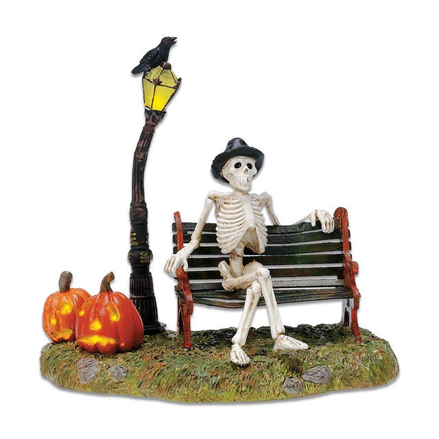 Department 56 56.53146 Accessories for Village Collections Halloween Resting My Bones Figurine, 4.75 Inch, Multicolor