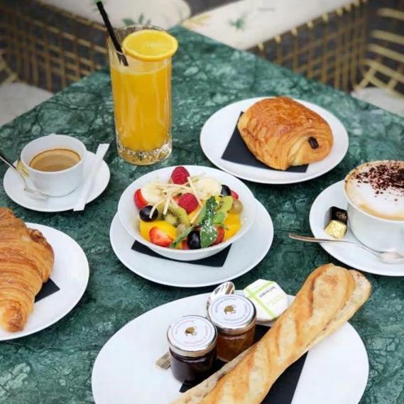 Brunch in France