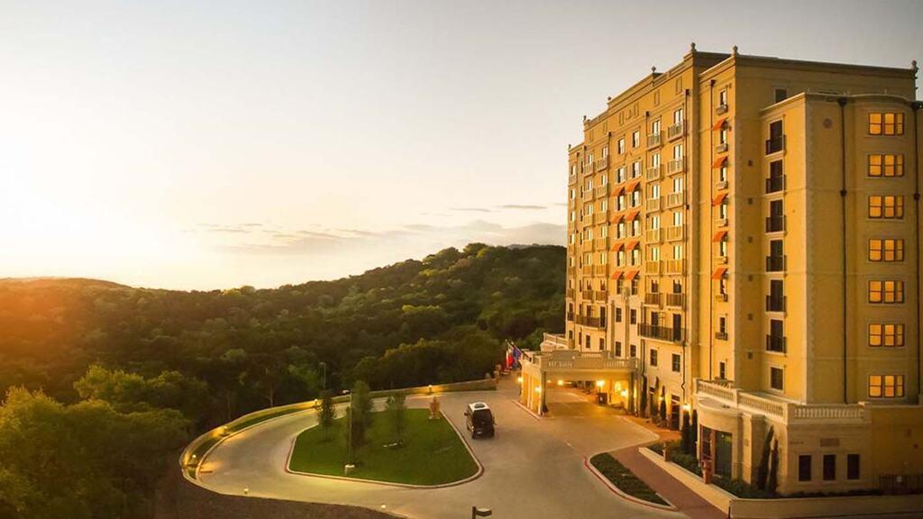 The Wedding Website of Sam B and Cassie A