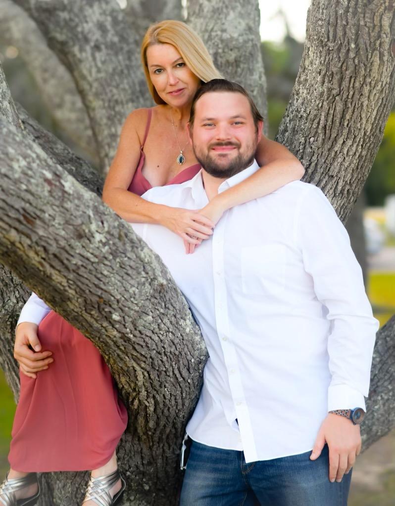 The Wedding Website of Jarrett Donmoyer and Erin Hunter