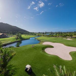 18 Holes at Moorea Green Pearl Golf Course (Honeymoon)