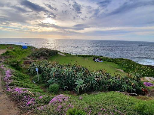 The Wedding Website of Jake Frazier-Flores and Kaley Kantor