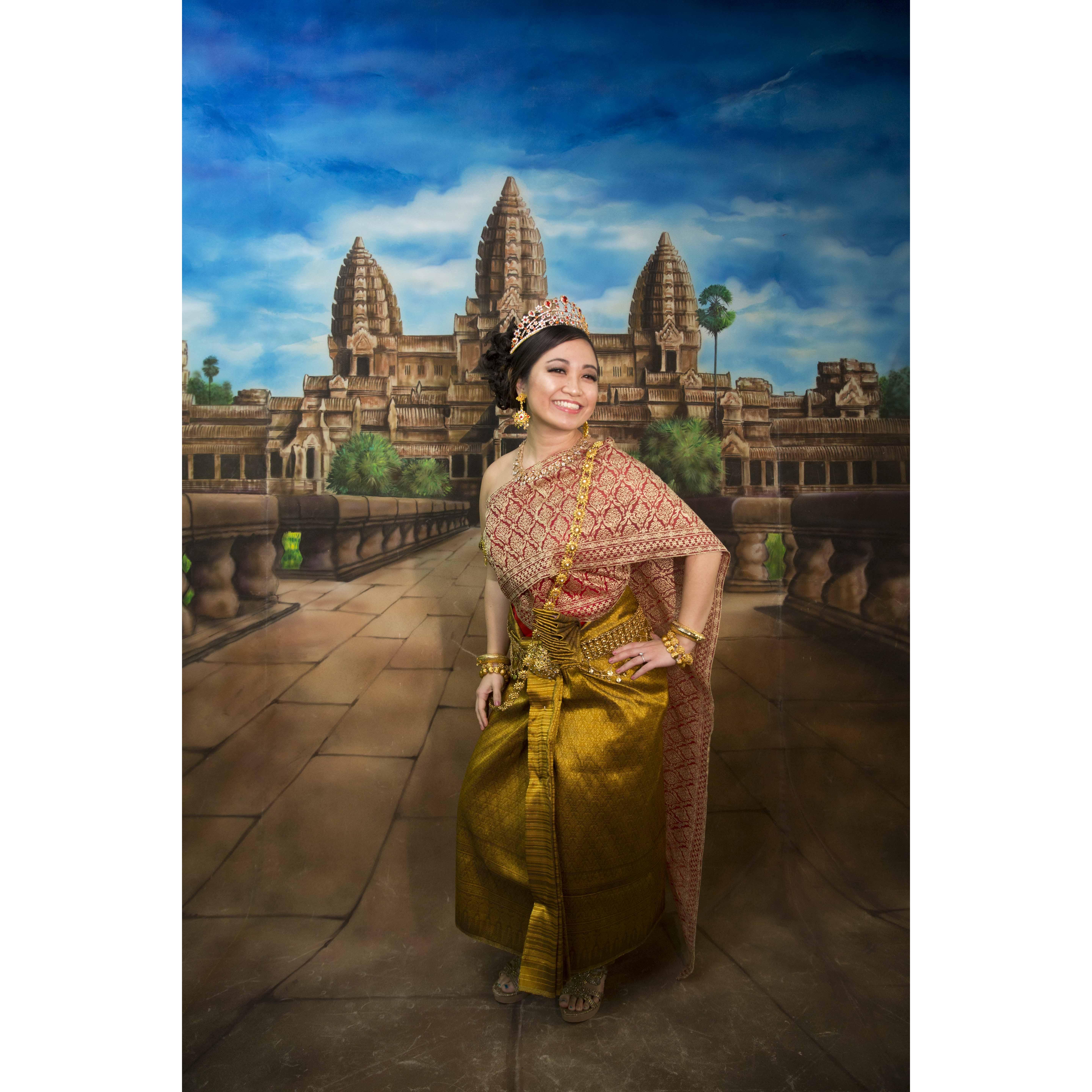 Pou let Amy have some fun and act weird in her solo pics :)