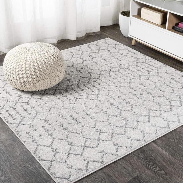 JONATHAN Y Boho Vintage Diamond Cream/Gray Square Area Rug 6X6 ft, Moroccan Hype for Living Room, Bedroom, Kitchen, Office, Easy-Cleaning, High Traffic, Pet-Friendly, Non-Shedding (MOH101B-6SQ)