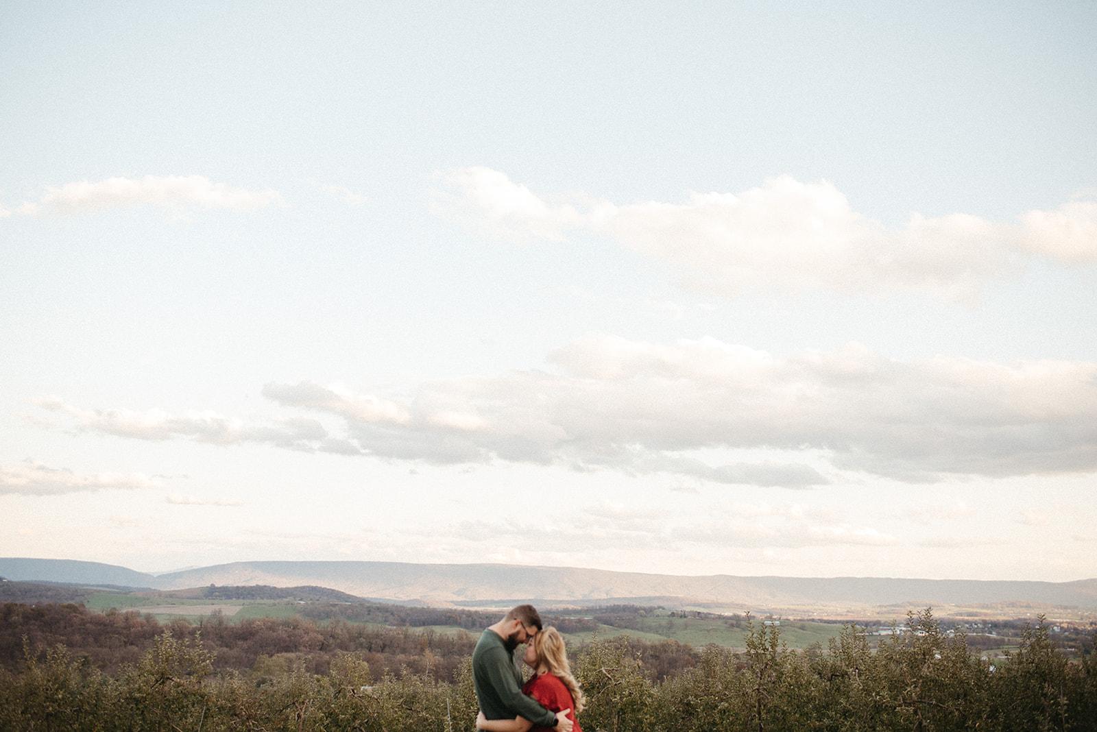 The Wedding Website of JULIE HUFFMAN and ANTHONY DIMARCHI