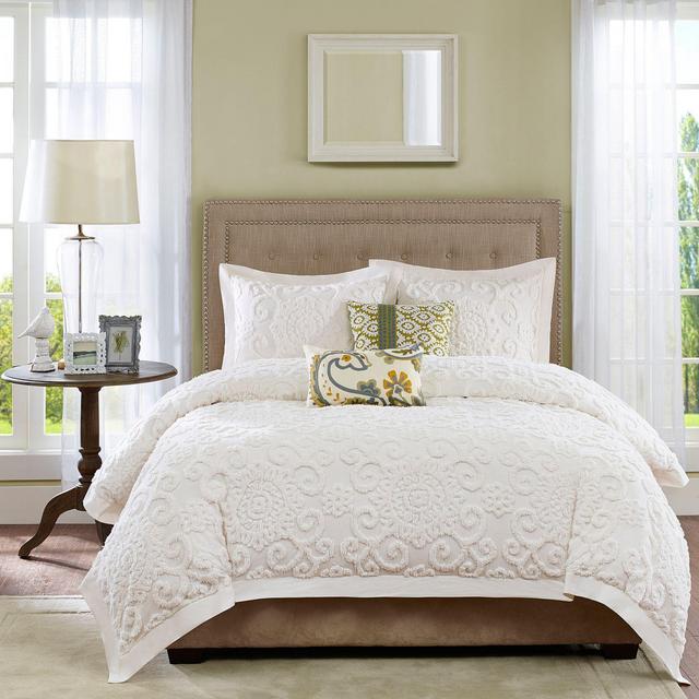 Harbor House™ Suzanna Full/Queen Comforter Set