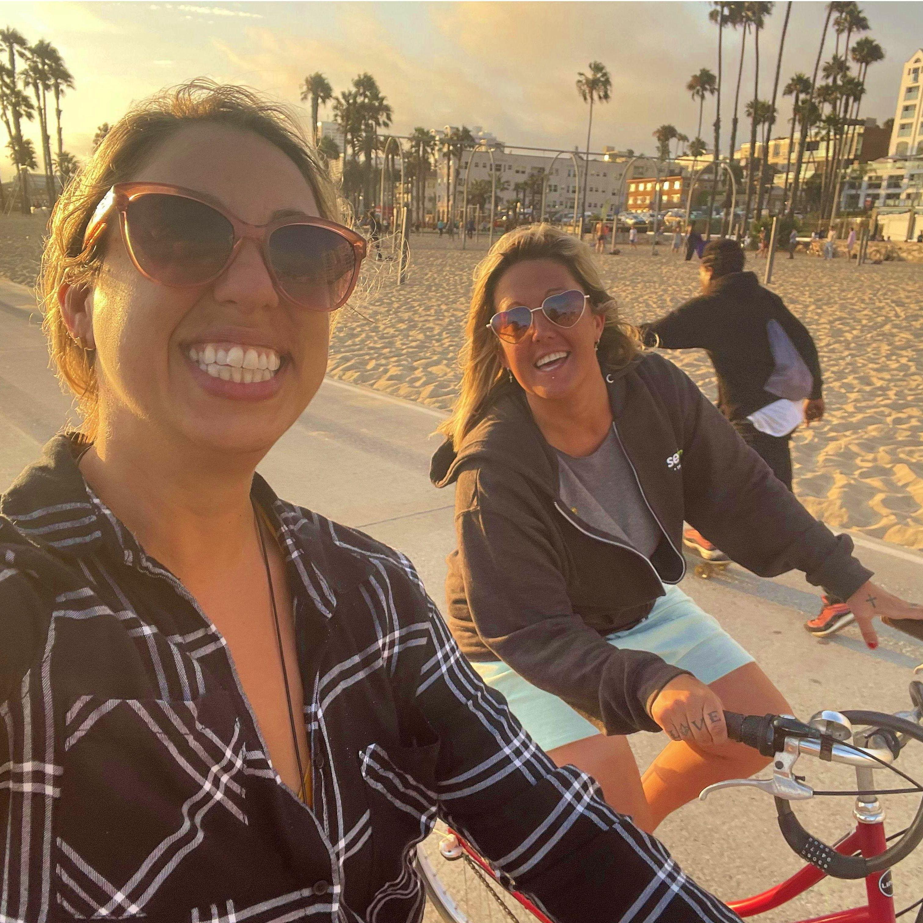 Bike ride date in Santa Monica