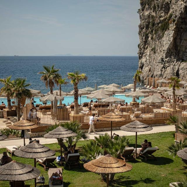 Honeymoon Resort
