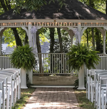 The Wedding Website of Julie Frauens and Casey Carpenter