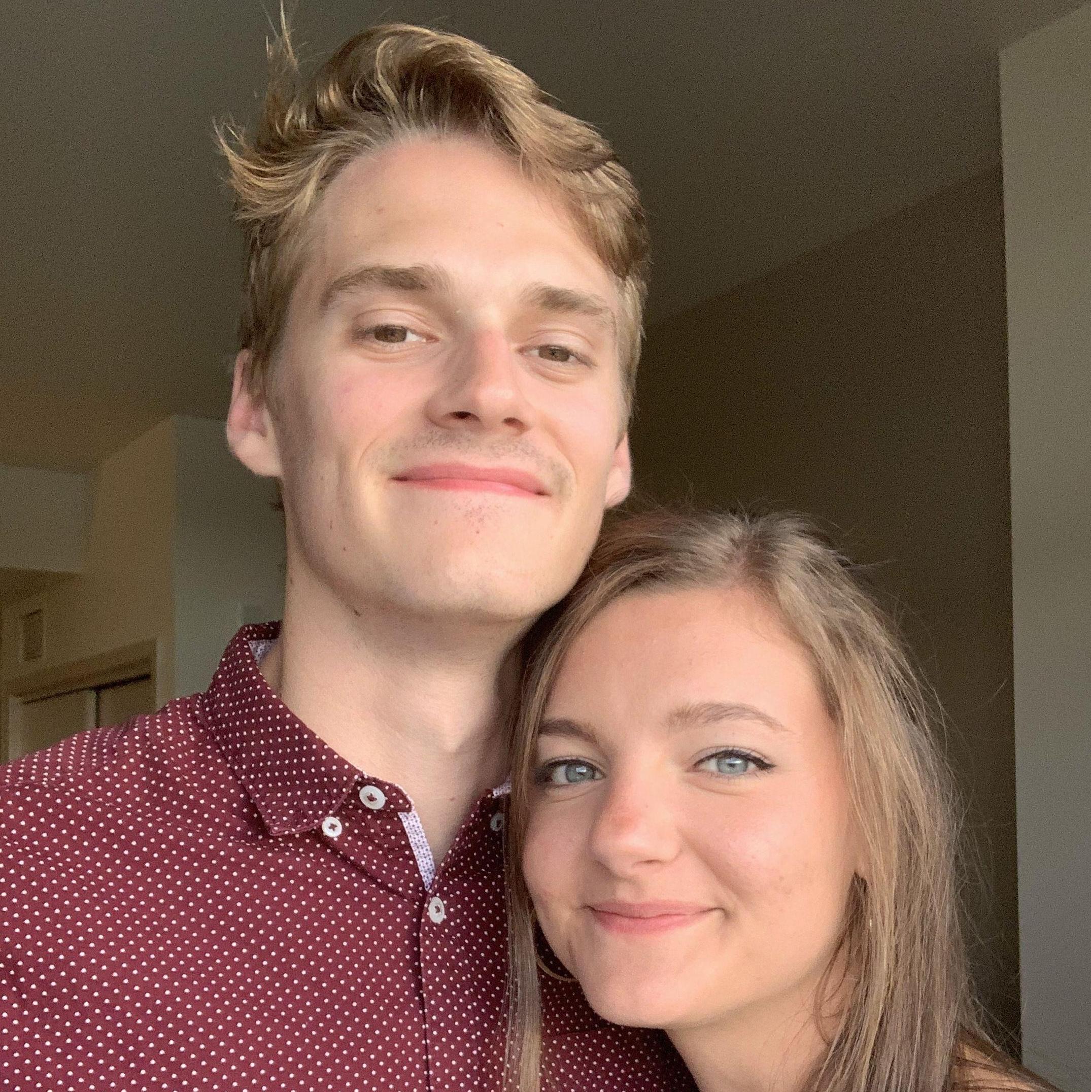 <3