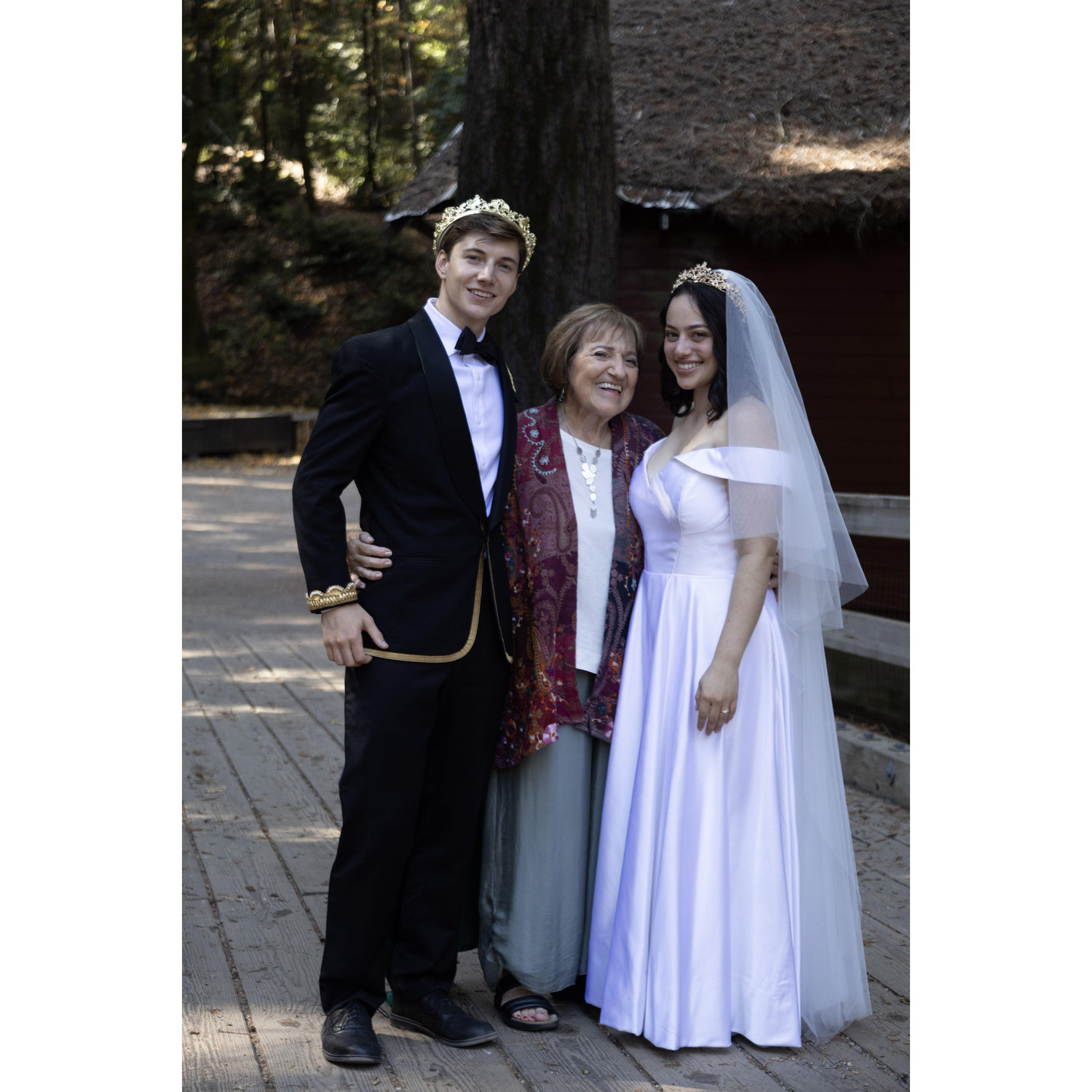 Nana Tess & The Happy Couple