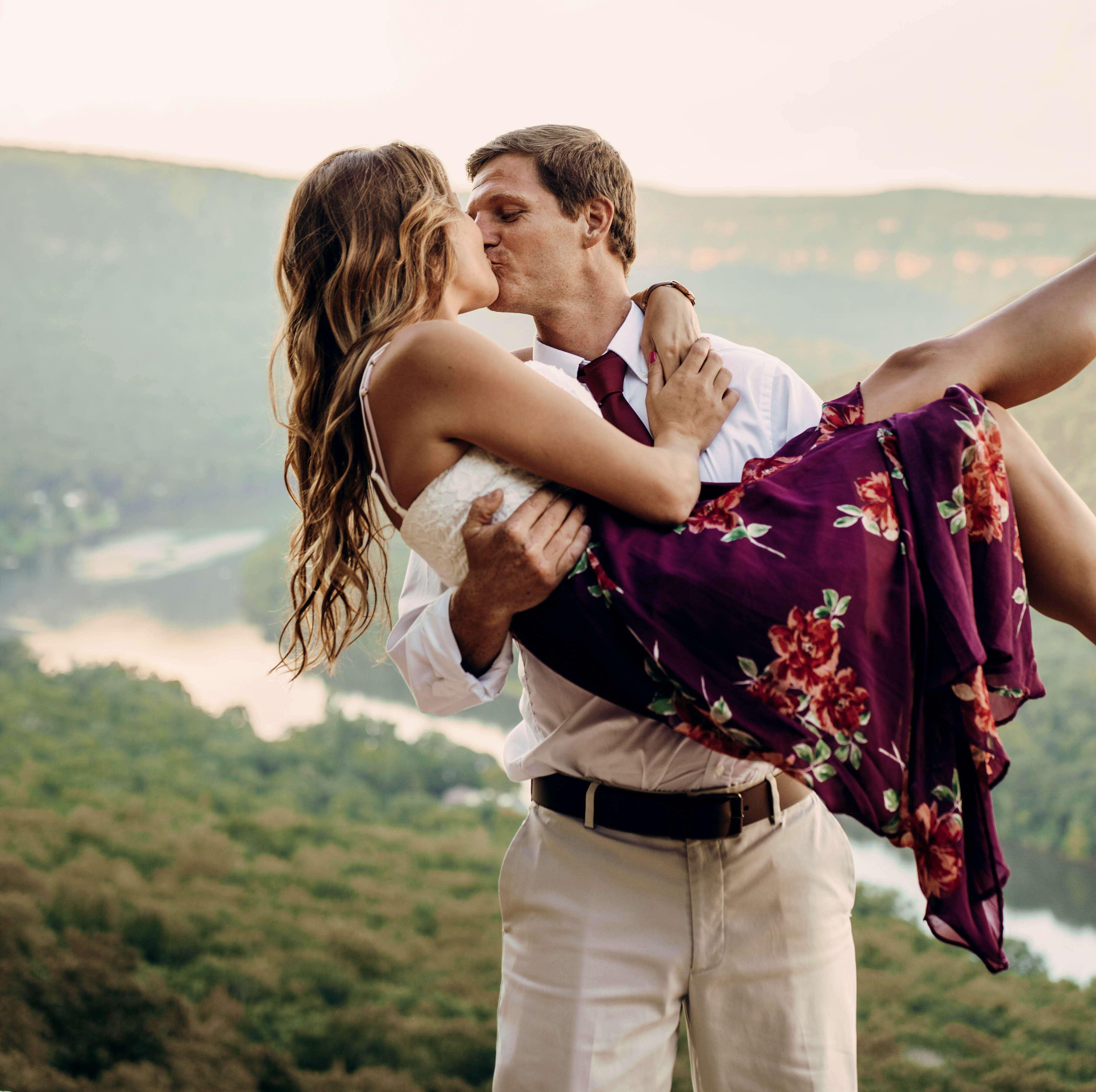 The Wedding Website of Lundy Elise Longstreth and David Andrew Hollenbeck