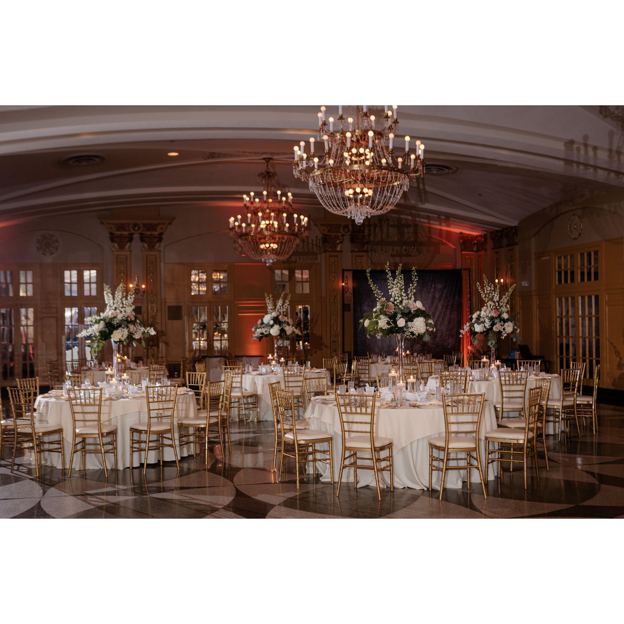 The decor was even more beautiful than I imagined. And the portrait studio in the corner was a hit!