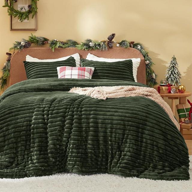 Bedsure Fluffy Comforter Set King Size - Super Soft Faux Fur Bed Set Olive Green, Winter Warm Plush Fleece Bedding, 3 Pieces, 1 Shaggy Fuzzy King Comforter with 2 Pillowcases