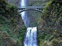 Multnomah Falls Lodge