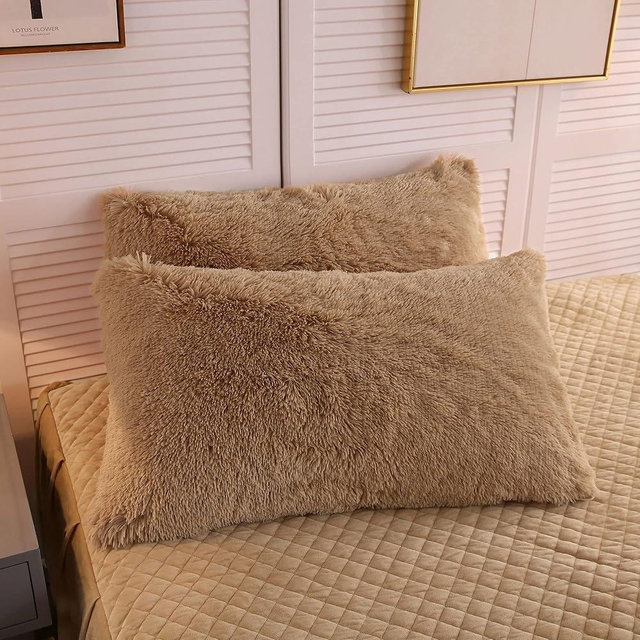 LIFEREVO 2 Pack Shaggy Plush Faux Fur Pillow Shams Velvet Reverse,20"x36" Fluffy Decorative Pillowcases with Zipper Closure for Couch,Sofa,Bed(Camel,King)