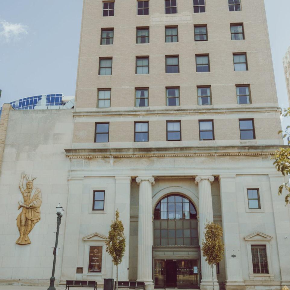 Built in the historic era of the roaring twenties, The Treasury has long been associated with the banking and financial industry.