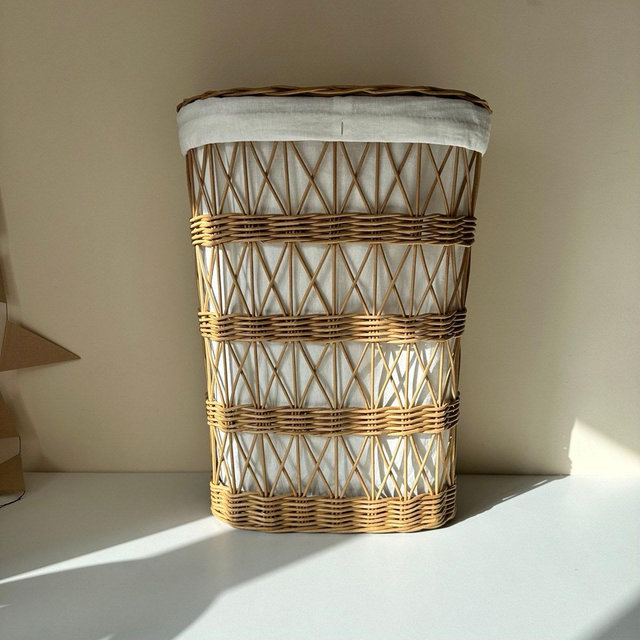 Wicker laundry basket with Lid, Large Decorative Hamper Basket, Openwork wicker Laundry Basket with liner