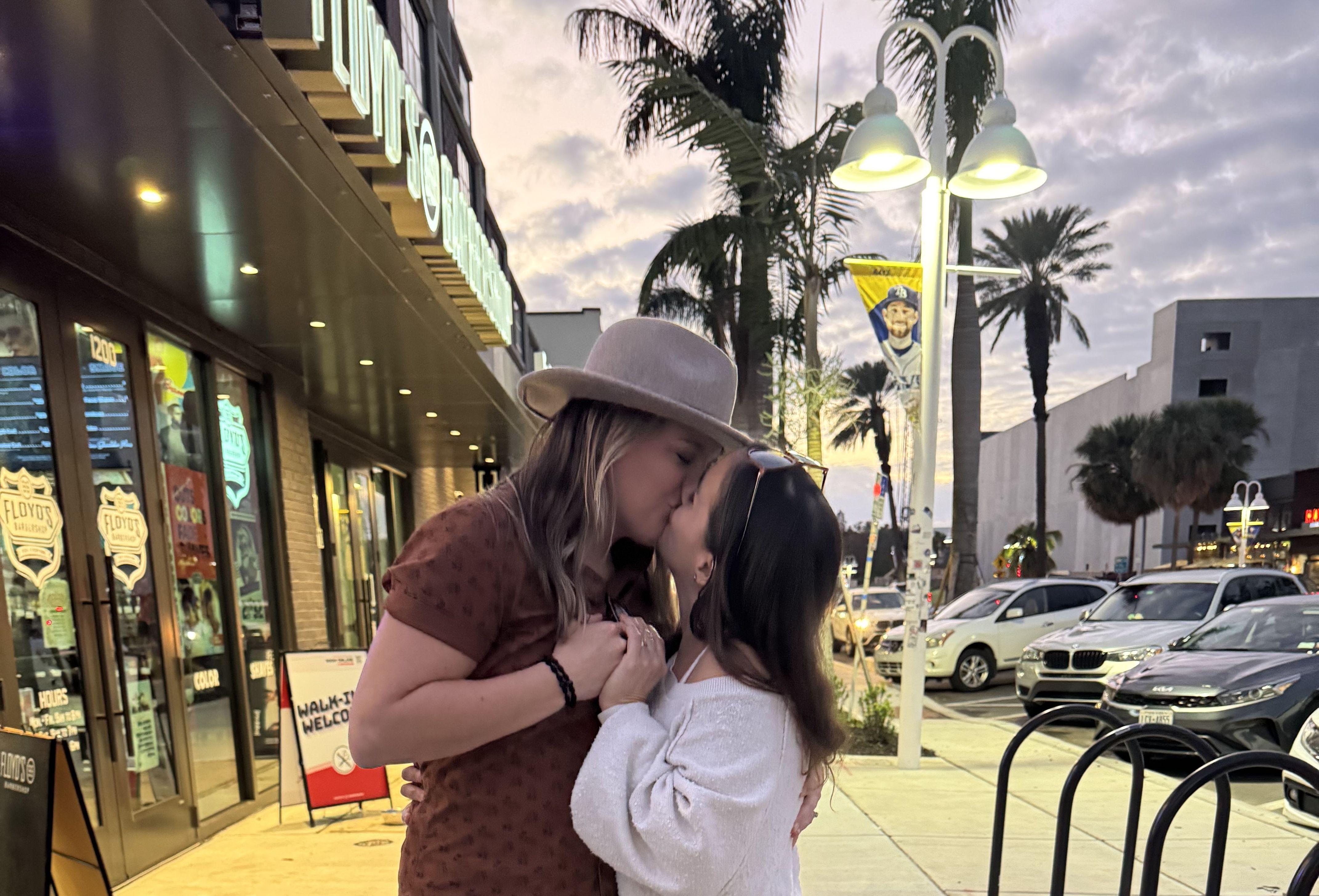 The Wedding Website of Gina Sharkey and Jeannette Williams