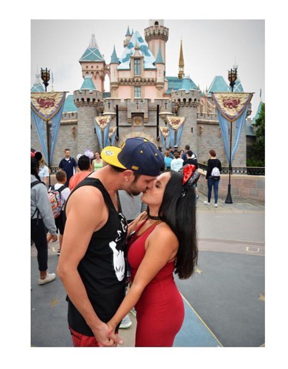 The Wedding Website of Veronica Romo and Martin Torra Grady