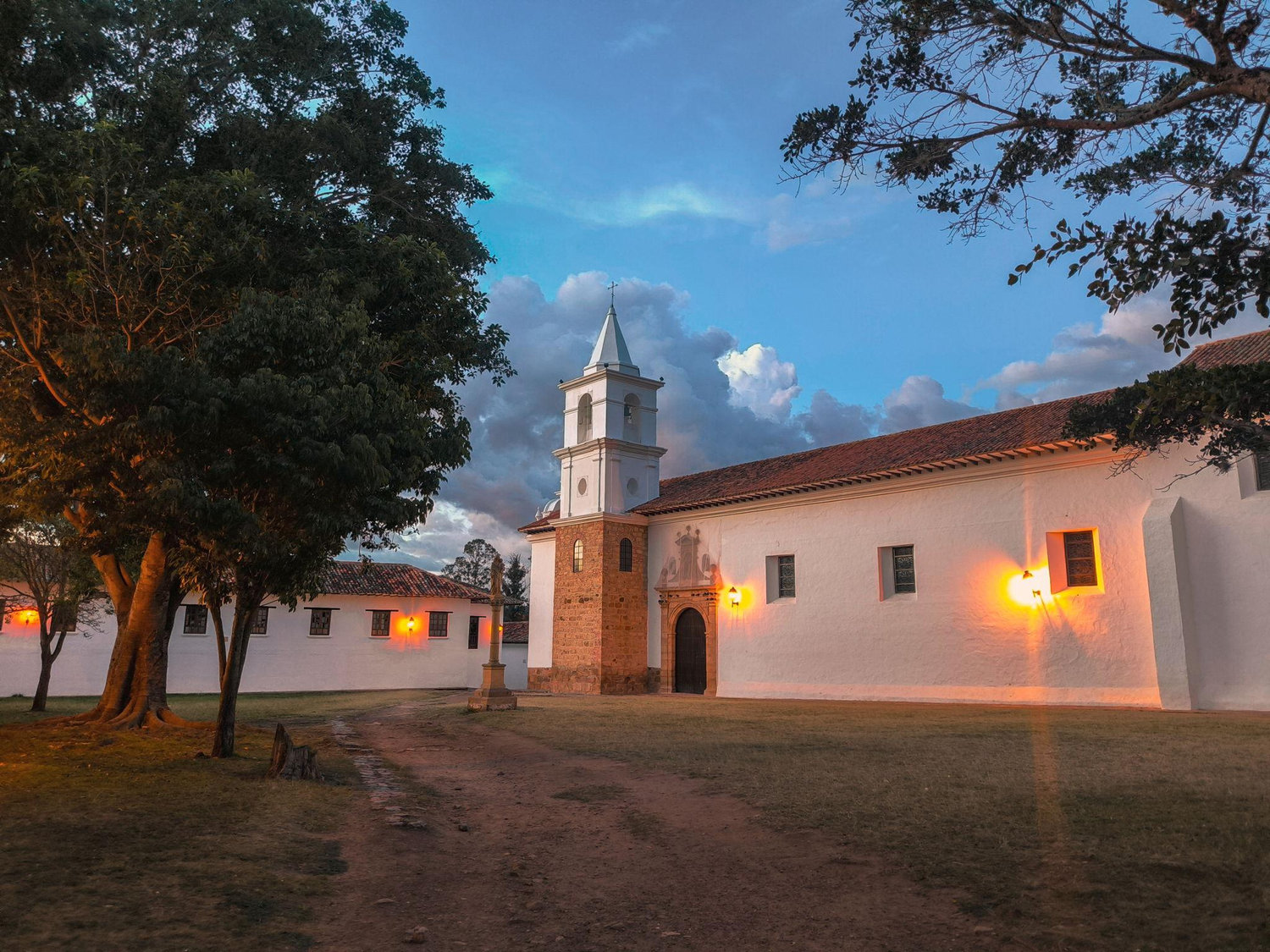 The Wedding Website of Ángela Meneses and Camilo Oyola
