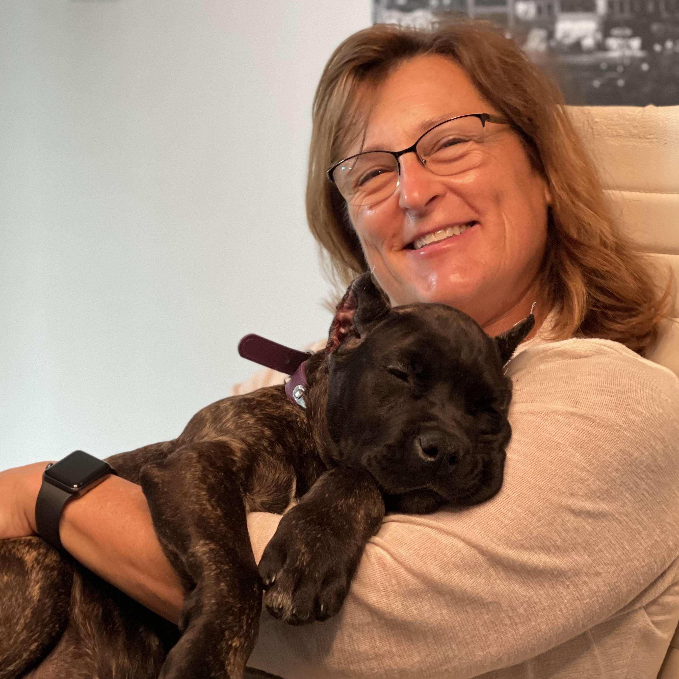 Wally meeting Grandma Heidi 2021
