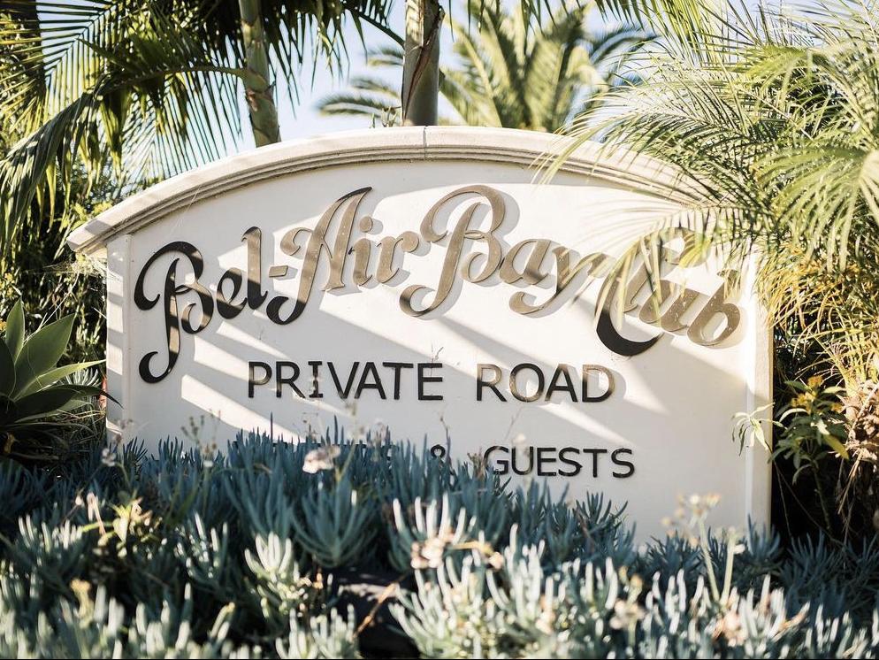 The Wedding Website of Avery Sherbrook and Maurice Moon