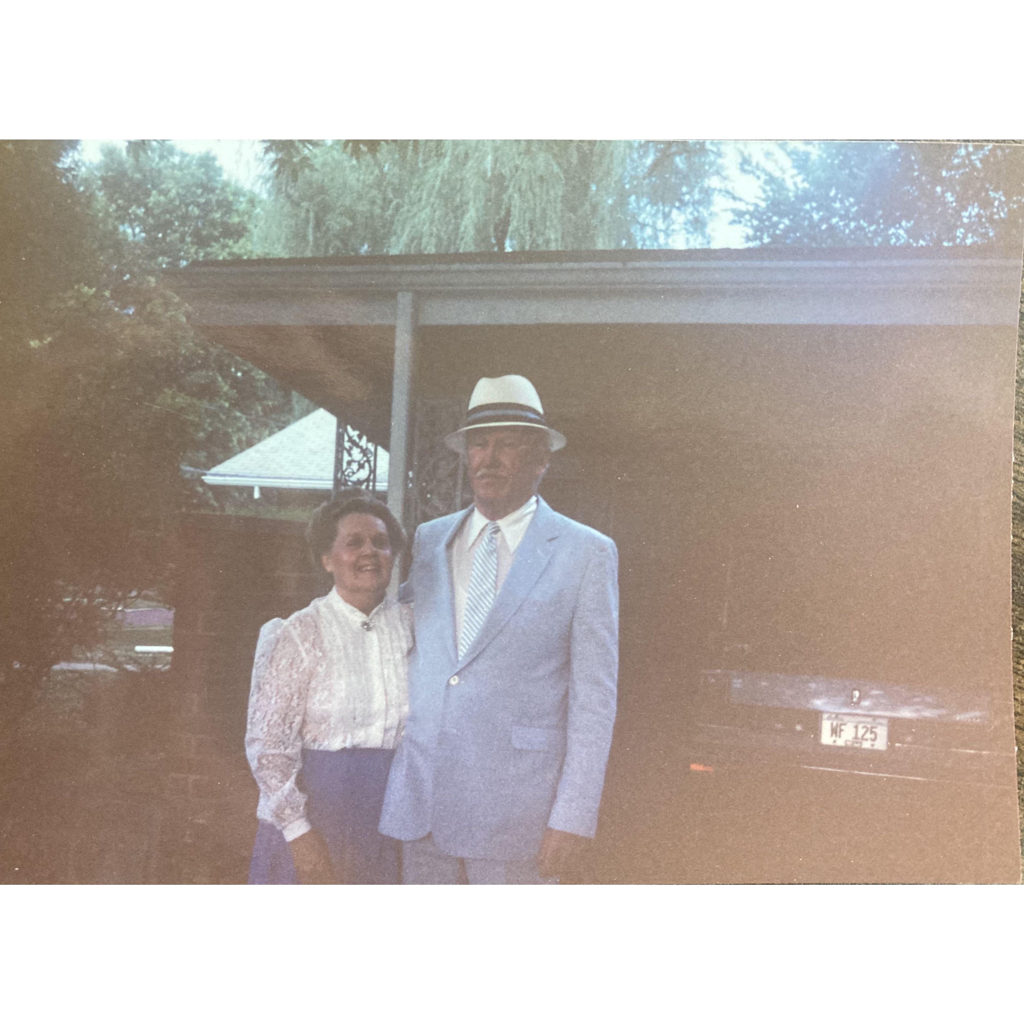 (Mumsie) Claire Dwyer-Fleming and (Papa) Bill Fleming at 32 Oak Knoll, Belleville IL, circa mid-80s