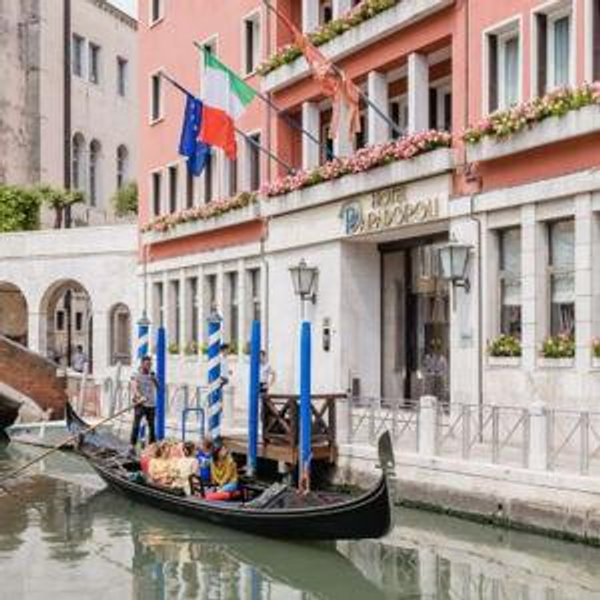 Venice Hotel