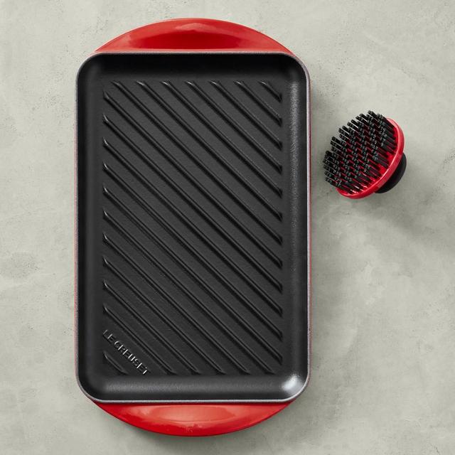 Le Creuset Signature Enameled Cast Iron Skinny Grill and Brush, Red