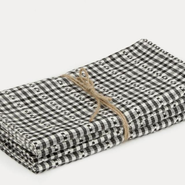 Black and White Napkins
