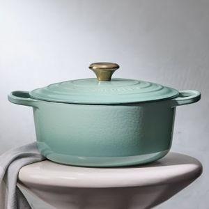 Signature Round Dutch Oven - Sage 5.5 Qt