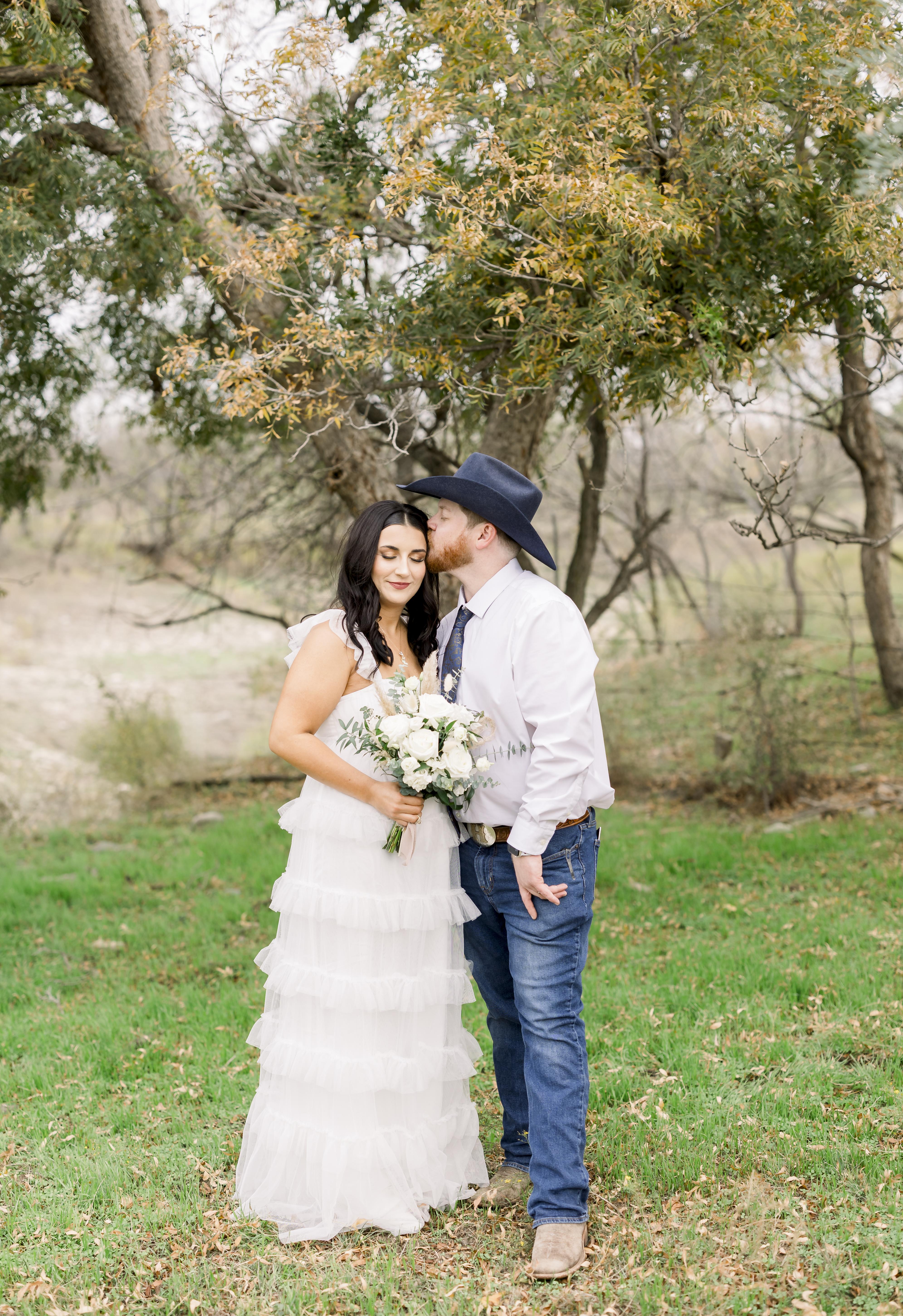 The Wedding Website of Hallie Hamilton and Austin Hamilton