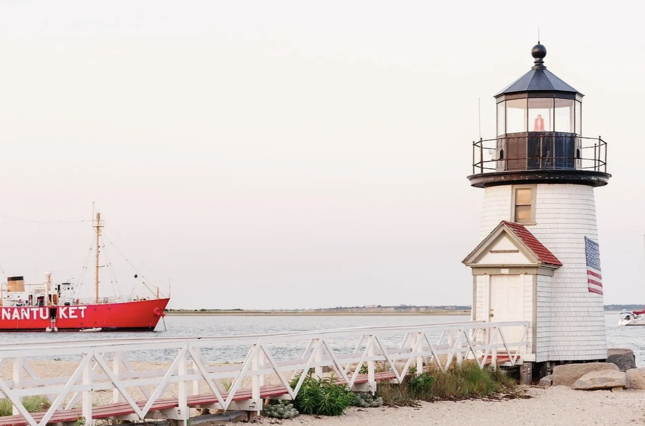 The Wedding Website of Carly Giacchetti and Connell Maclean