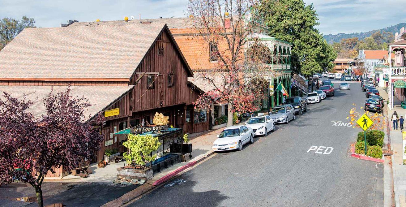 The Wedding Website of Christina Wolgamot and Tracy Bender