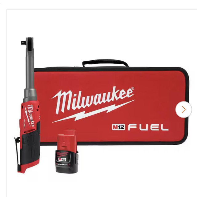 Milwaukee M12 FUEL 12V Lithium-Ion Brushless Cordless 3/8 in. Extended Reach High Speed Ratchet Kit 2569-21