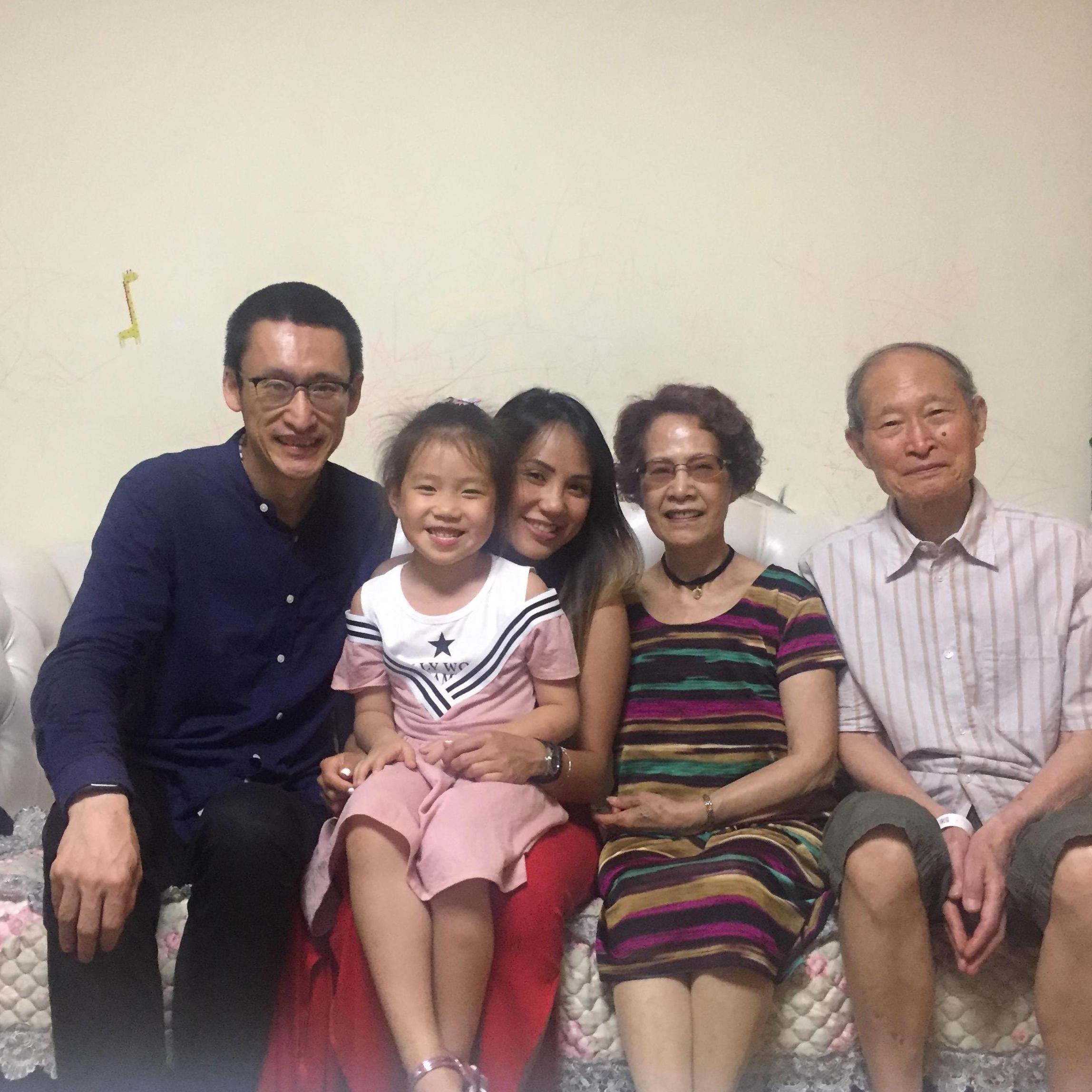 Rose in Chengdu Sichuan with Henry's Grandparents. Isn't Henry's cousin super cute?!