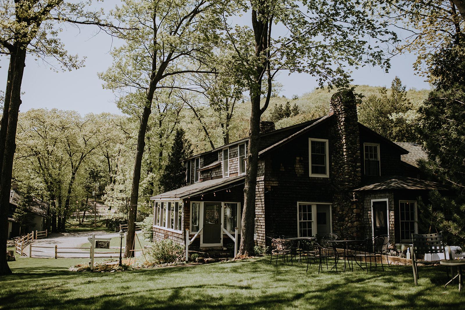 The Wedding Website of Samantha Gregg and Blase Ruhlman