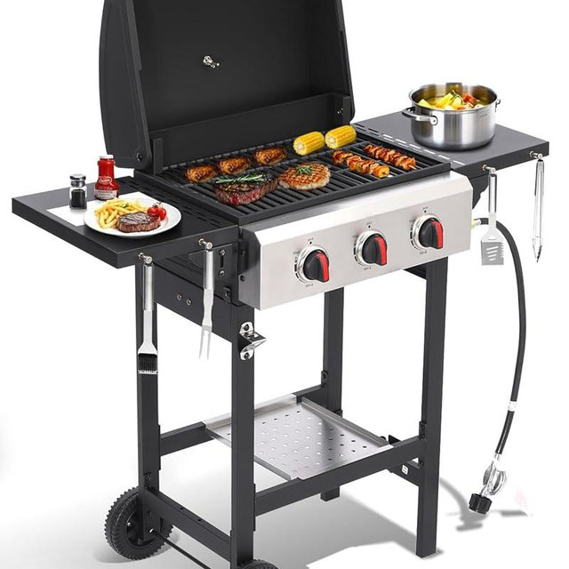 GRILL DEPOTS Propane Gas Grill with Folding Side Tables, 3-Burner Gas Grill with Cast Iron Grates and Stainless Steel Griddle Pan, Outdoor BBQ Grill Portable with Wheels 30000 BTU Output